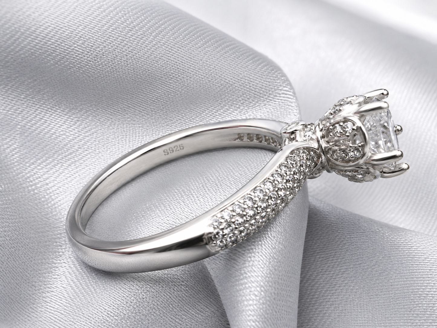 Florencia Bloom Solitaire Silver Ring For Women