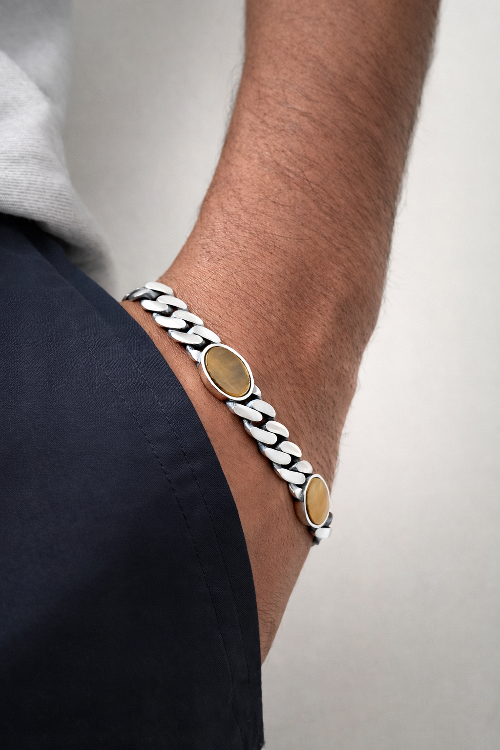 Regal Tiger Eye Link 925 Silver Bracelet