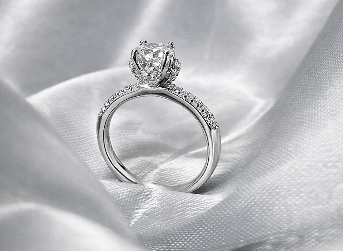 Sparkling solitaire Silver 925 Ring For Women