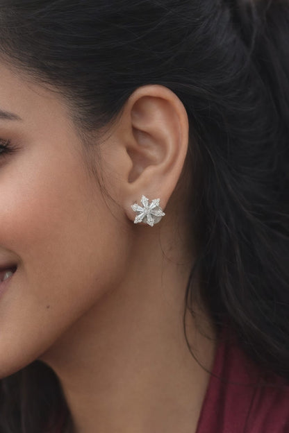 Sparkling Snowflake Dewdrop Bloom 925 Silver Earring