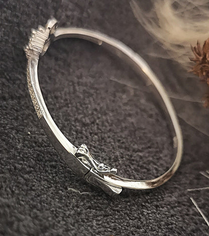 Women Lucky Swan Pure 925 Silver Bracelet by KAAVI JEWELLERRS