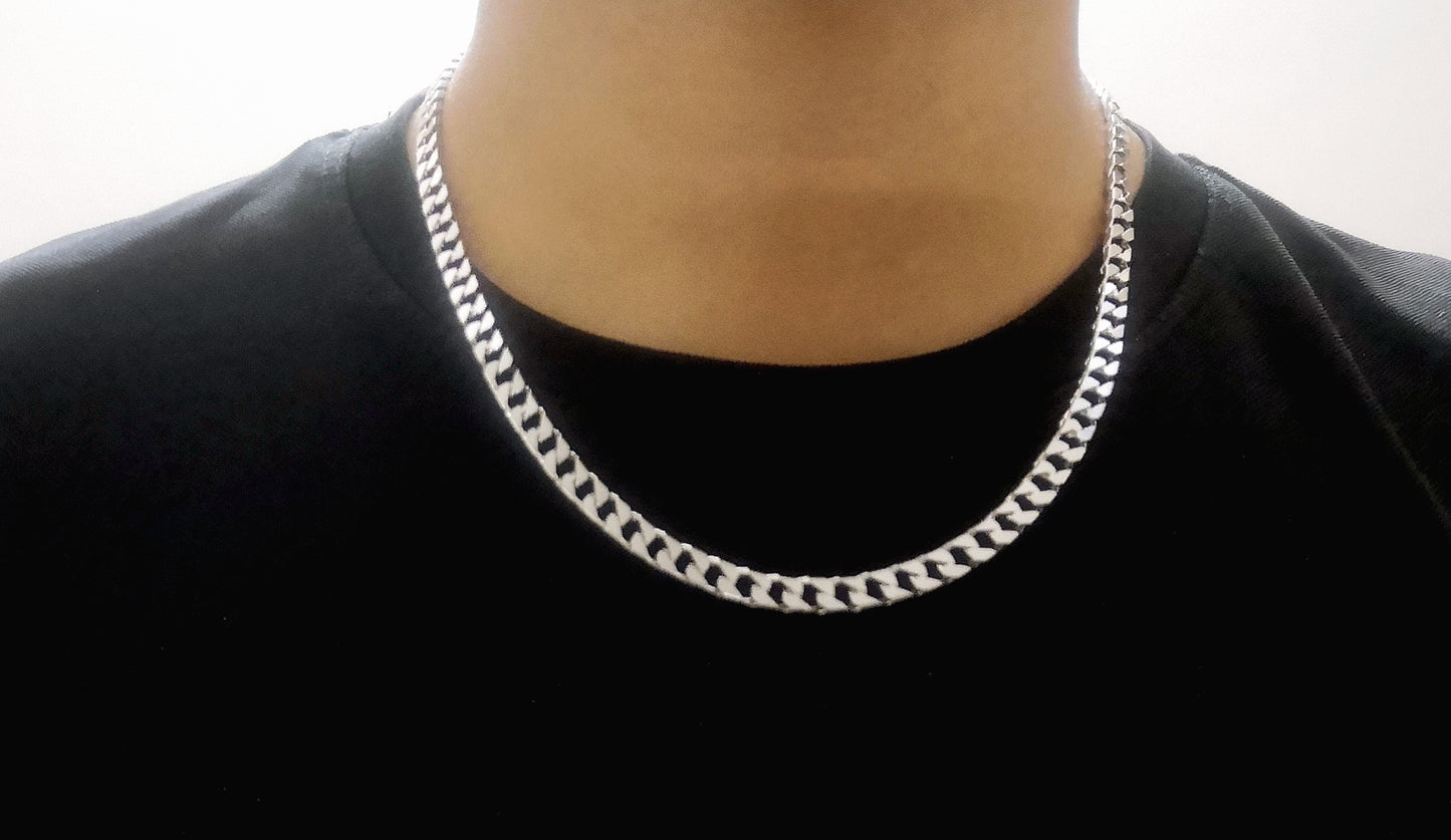 The Classic Sharp Stylish Curb 925 Chainn