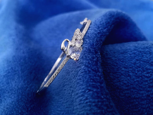 Women Lucky Swan Pure 925 Silver Bracelet by KAAVI JEWELLERRS